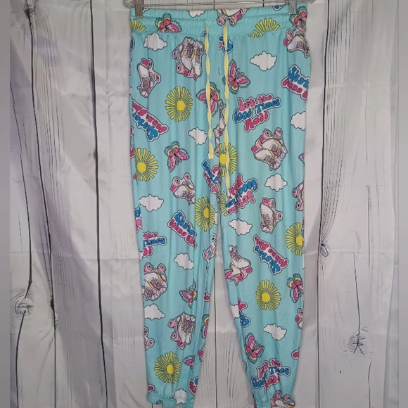 Briefly stated pajama rollerskate pants - Picture 1 of 6